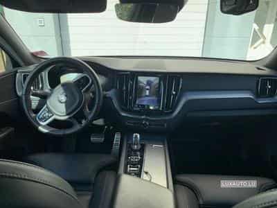 Volvo XC60 2.0 T8 Twin Engine R-Design eAWD Geartronic (2018) - Foto 5