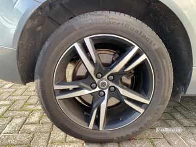 Volvo XC60 2.0 T8 Twin Engine R-Design eAWD Geartronic (2018) - Foto 8