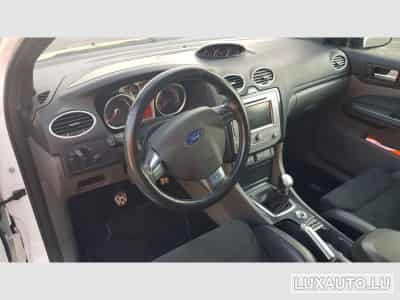 Ford Focus 2.5 RS (2009) - Photo 9