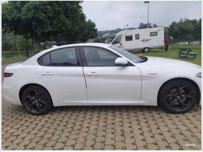 Alfa-Romeo Giulia 2.0 T Veloce Q4 Auto. (2020) - Foto 3