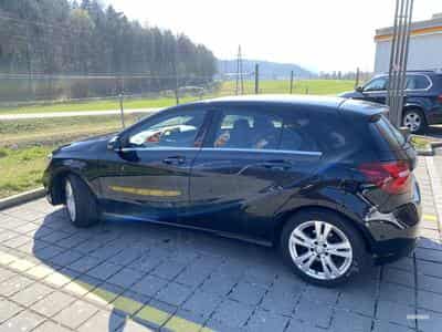 Mercedes A 200 200 Cdi AMG Line 7G-DCT (2016) - Photo 5