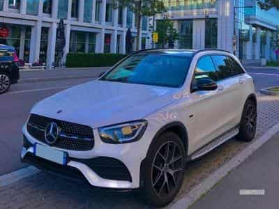 Mercedes GLC 300 300e AMG Line 4Matic 9G-Tronic (2020) - Photo 6