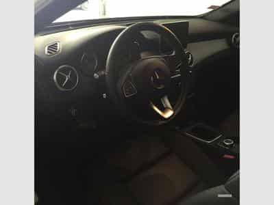 Mercedes GLA 200 200 7G-DCT (2016) - Foto 2