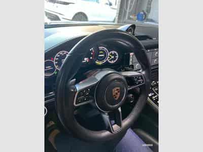 Porsche Panamera 2.9 E-Hybrid 4 PDK (2017) - Photo 2