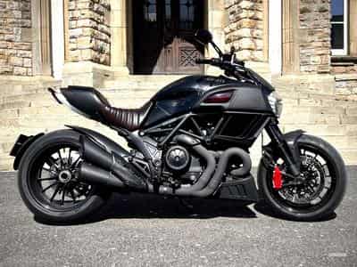 Ducati Diavel 1198 Carbon Edition (2018) - Foto 3