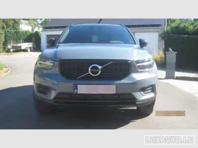 Volvo XC40 2.0 T4 Plug-In Hybrid R-Design Geartronic (2022) - Photo 2