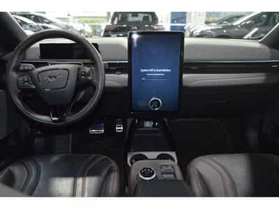 Ford Mustang Mach-E AWD 99kWh Extended Range 351CV/258kW - A1 (2021) - Foto 4