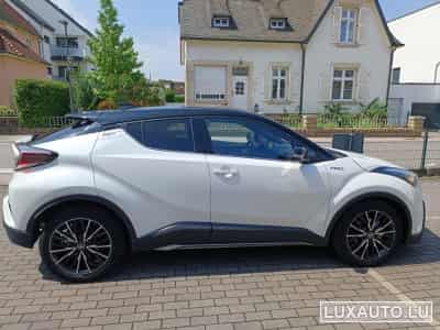 Toyota C-HR 122H CULT 2WD E-CVT (2019) - Photo 1