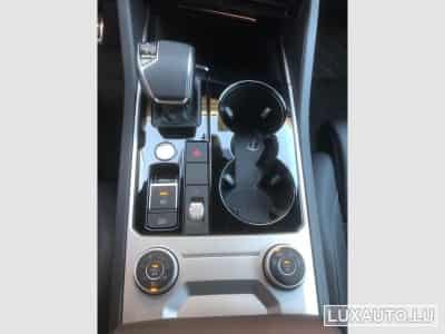 VW Touareg R line (2022) - Photo 6