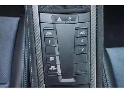 Porsche Cayman GT4 RS Weissach (2023) - Photo 3