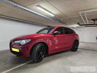 Alfa-Romeo Stelvio Estrema (2022) - Photo 2