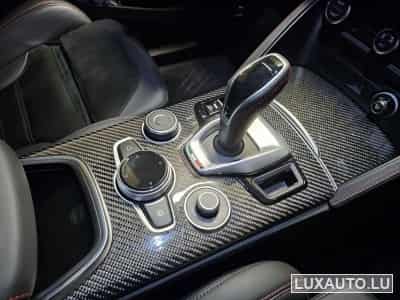 Alfa-Romeo Stelvio Estrema (2022) - Photo 9