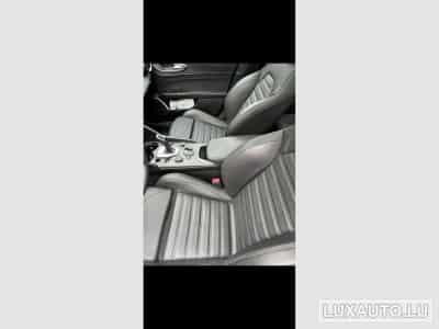 Alfa-Romeo Giulia MY22 Sprint 2.0 TB 200 AT (2022) - Photo 5