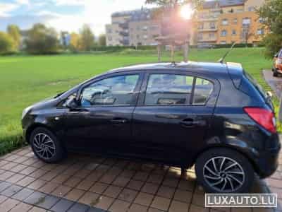 Opel Corsa D (2014) - Photo 3