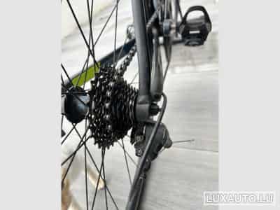 autre S4 Refer to product page for standard specifications (https://w (1970) - Photo 2