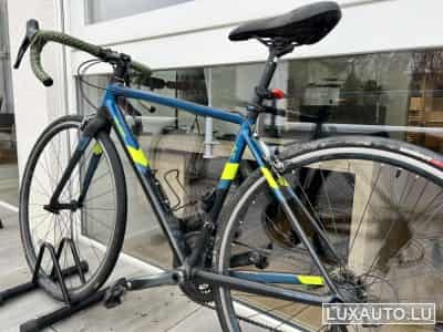 autre S4 Refer to product page for standard specifications (https://w (1970) - Photo 5