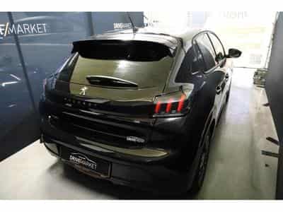 Peugeot 208 II Allure Pack (2023) - Photo 3