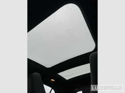 Mercedes GLA 180 Sporty Utilitiy AMG LINE (2019) - Foto 10