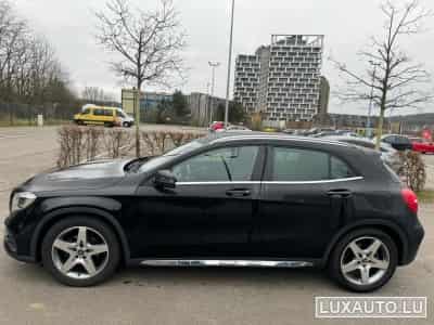 Mercedes GLA 180 Sporty Utilitiy AMG LINE (2019) - Foto 14