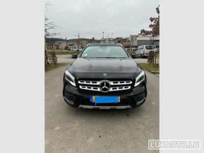 Mercedes GLA 180 Sporty Utilitiy AMG LINE (2019) - Foto 2