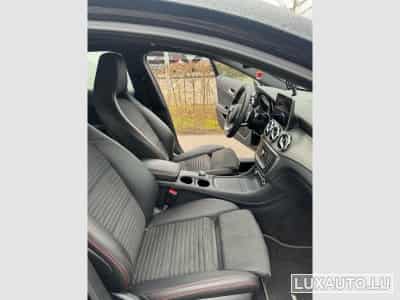 Mercedes GLA 180 Sporty Utilitiy AMG LINE (2019) - Foto 9