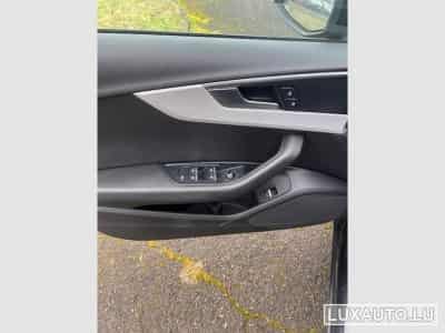 Audi A4 S-LINE (2017) - Foto 11