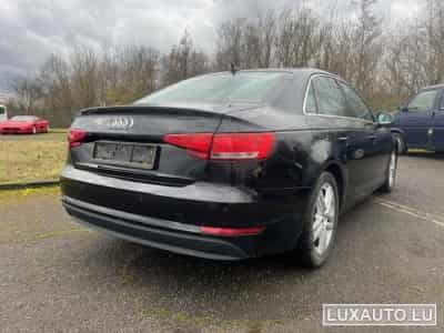 Audi A4 S-LINE (2017) - Foto 3