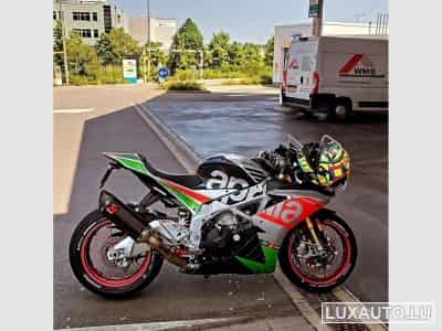 Aprilia RSV4 RSV4 RF Superpole (2017) - Foto 2