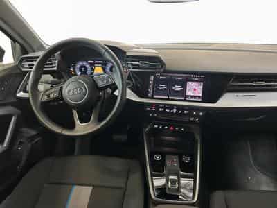 Audi A3 40 TFSIe Sportback S tronic (2024) - Photo 2