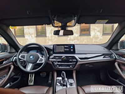 BMW 530 Sports M package (2022) - Photo 10