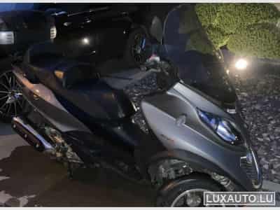 Piaggio MP3 MP3 LT 500ie Sport ABS ASR with matching top box / helmet bo (2016) - Photo 2