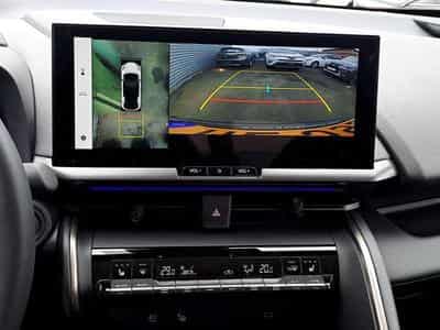 Toyota C-HR PREMIUM (2024) - Photo 8