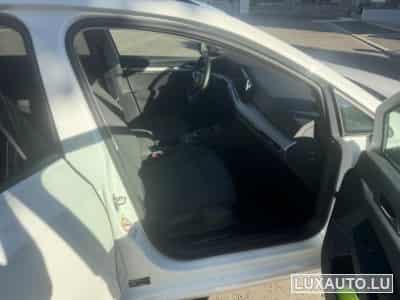 VW Golf 8 (2021) - Photo 11