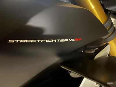 Ducati Streetfighter SP (2023) - Foto 4