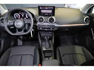 Audi Q2 35 TFSI S Tronic (2024) - Photo 2