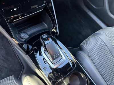 Peugeot 2008 II GT (2022) - Foto 13