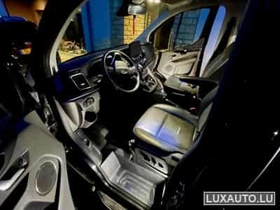 Ford Tourneo Custom (2021) - Photo 6