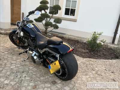 Harley-Davidson Softail Breakout (2017) - Foto 2