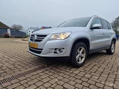 VW Tiguan 2.0 TDI Bluemotion (2011) - Photo 1