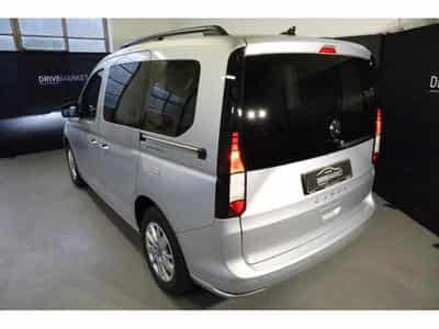 VW Caddy V Life (2024) - Photo 3