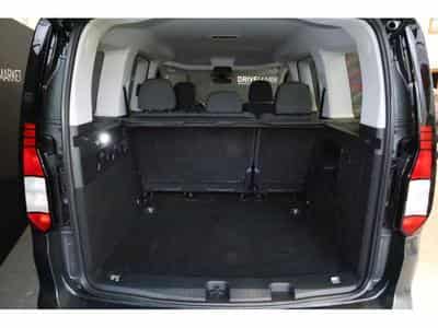 VW Caddy V Life (2024) - Photo 6