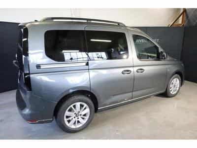 VW Caddy V Life (2024) - Photo 5