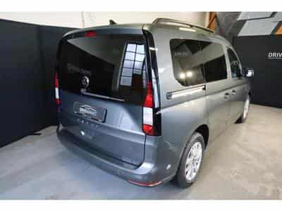 VW Caddy V Life (2024) - Photo 9