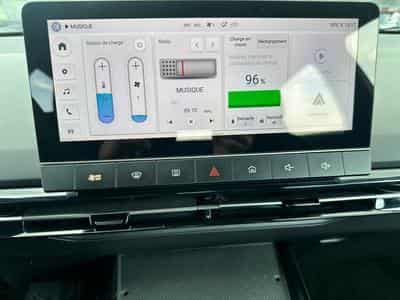 MG MG4 STANDARD (2023) - Photo 11