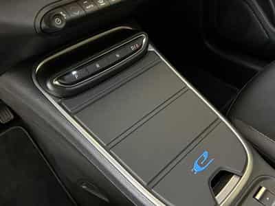 Jeep Avenger SUMMIT (2023) - Photo 9