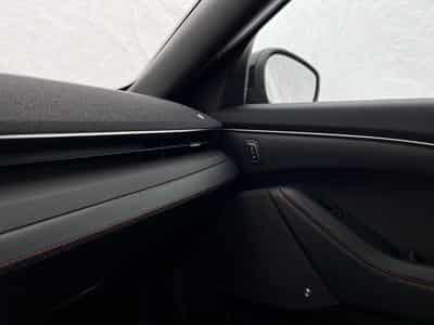 Ford Mustang Mach-E Premium (2023) - Photo 13