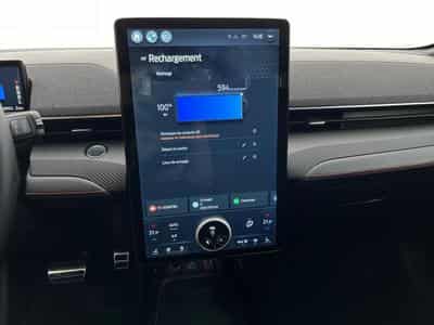 Ford Mustang Mach-E Premium (2023) - Photo 6