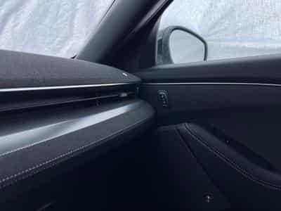 Ford Mustang Mach-E GT (2023) - Photo 13