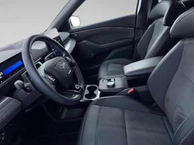 Ford Mustang Mach-E GT (2023) - Photo 6