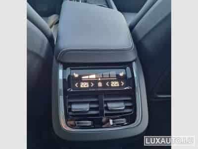 Volvo XC60 Ultimate dark (2023) - Photo 6